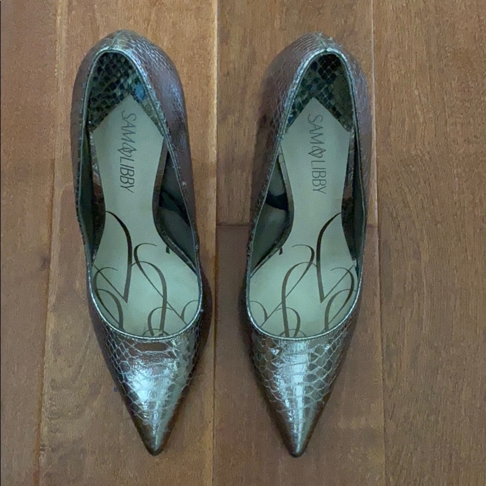 Metallic pointed sexy heels